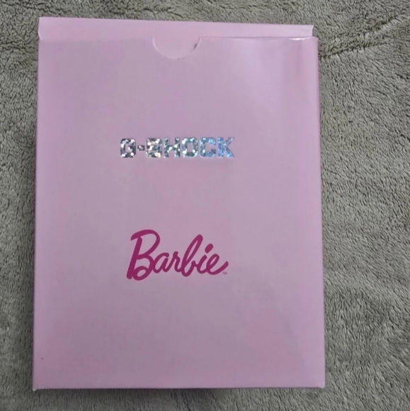 CASIO G-SHOCK GMAS-110 BARBIE - Picture 4 of 5